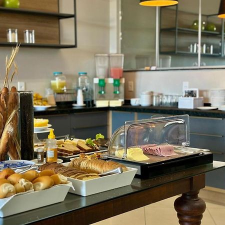 Hotel Skalla - Melhor Custo Beneficio テイシェイラ・デ・フレイタス エクステリア 写真